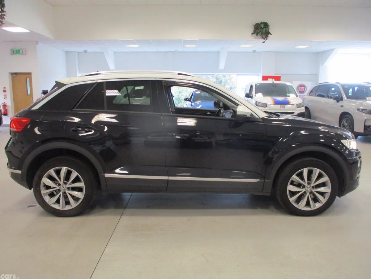Volkswagen T-Roc SUV, Diesel, 2019, Black