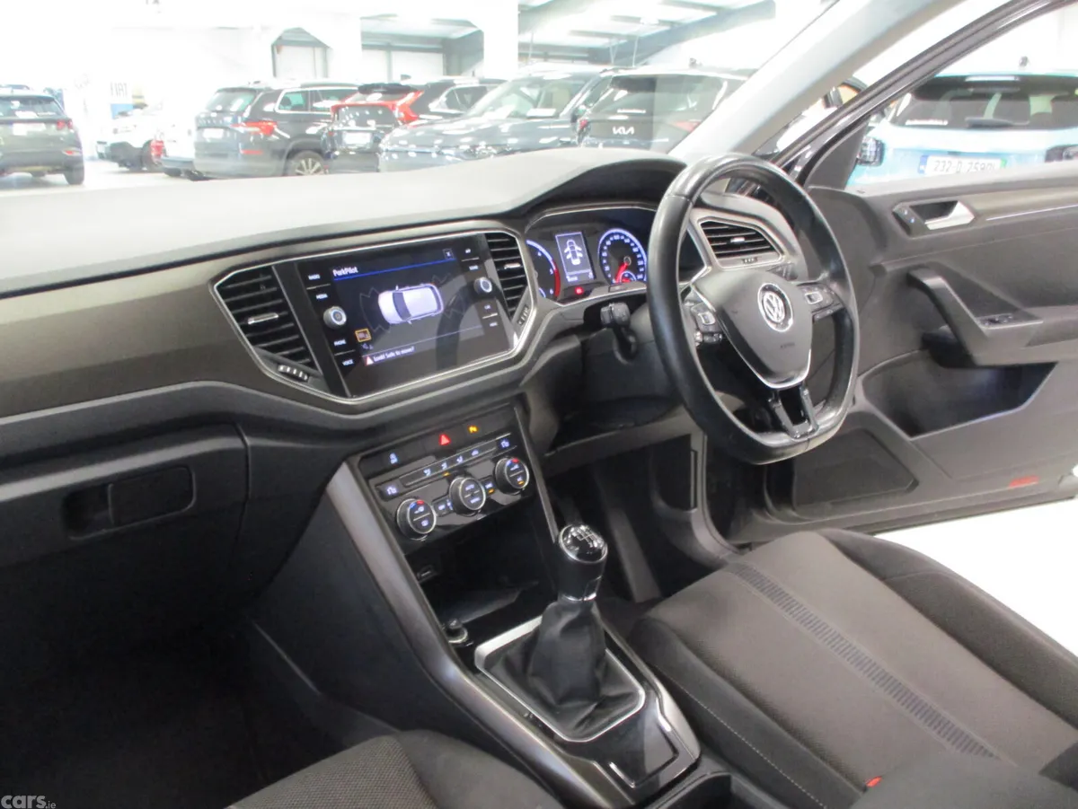 Volkswagen T-Roc SUV, Diesel, 2019, Black