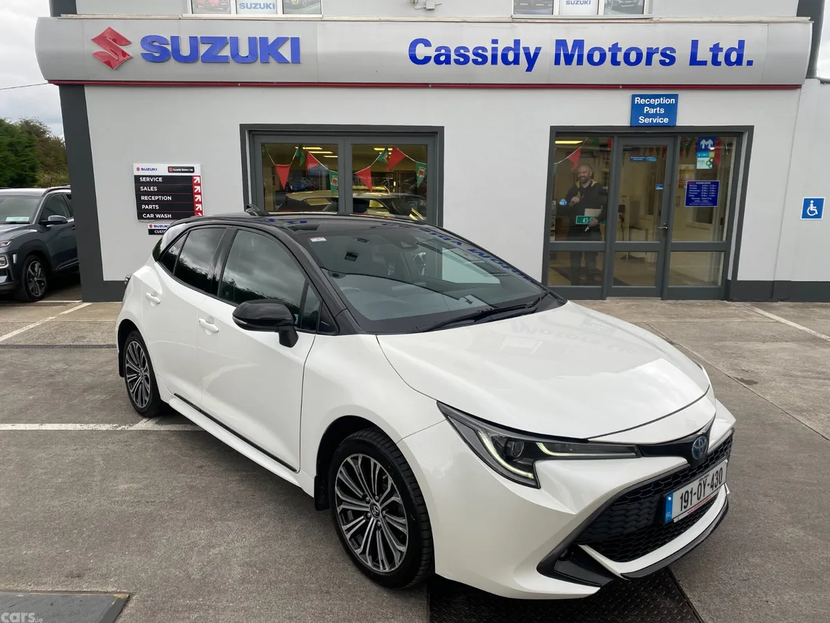 Toyota Corolla Hatchback, Petrol Hybrid, 2019, White