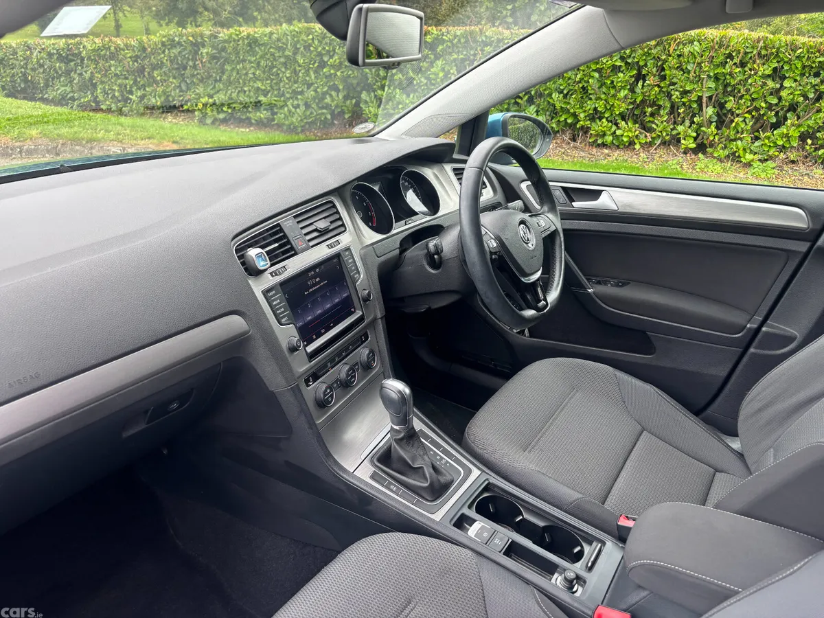 Volkswagen Golf Hatchback, Petrol, 2015, Blue