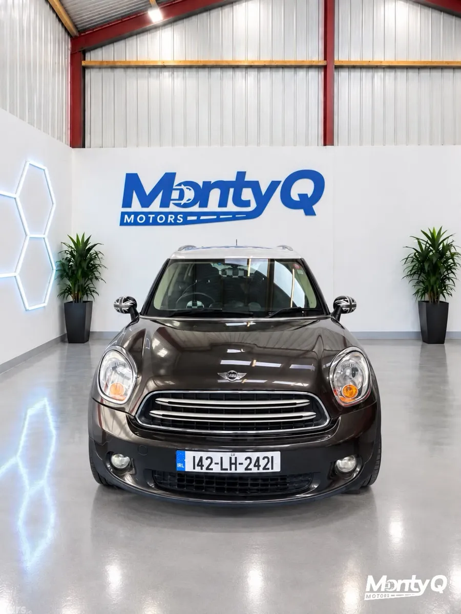 Mini Cooper Hatchback, Diesel, 2014, Black