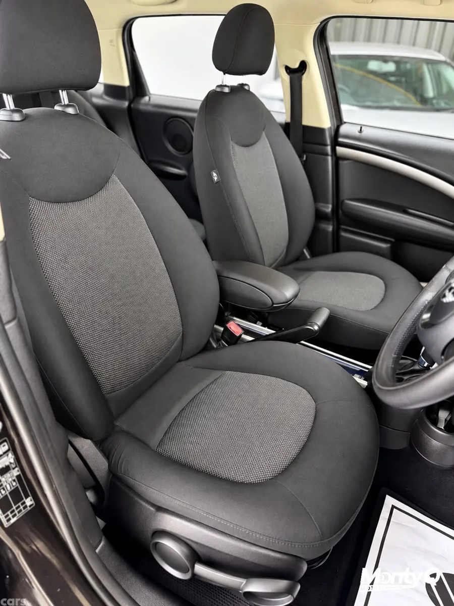 Mini Cooper Hatchback, Diesel, 2014, Black
