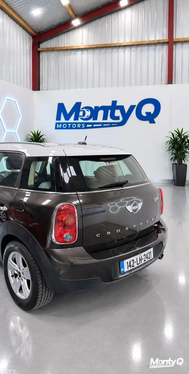 Mini Cooper Hatchback, Diesel, 2014, Black