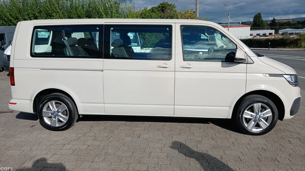 Volkswagen Transporter MPV, Diesel, 2022, Grey