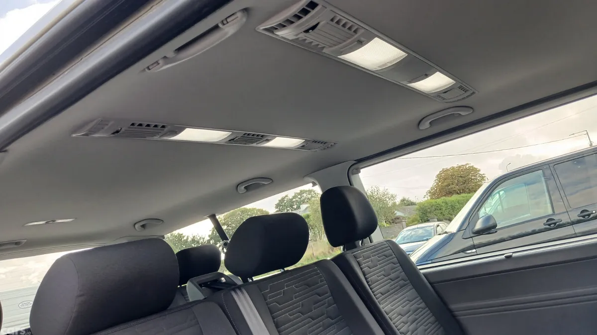 Volkswagen Transporter MPV, Diesel, 2022, Grey
