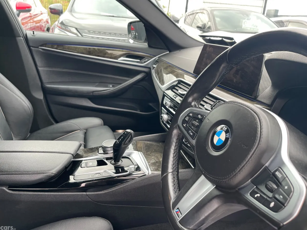 BMW 5-Series Saloon, Petrol Plug-in Hybrid, 2020, Grey