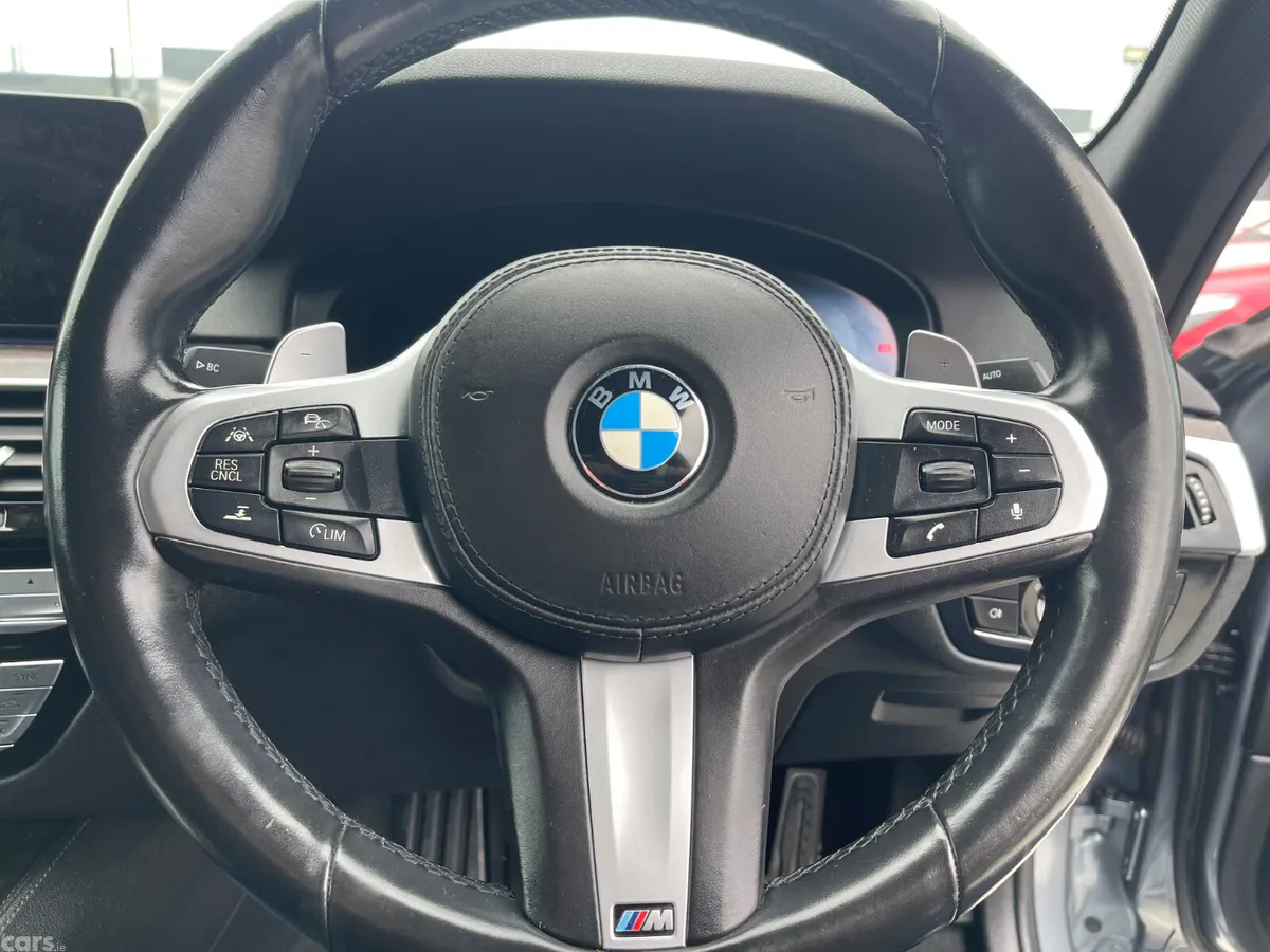 BMW 5-Series Saloon, Petrol Plug-in Hybrid, 2020, Grey