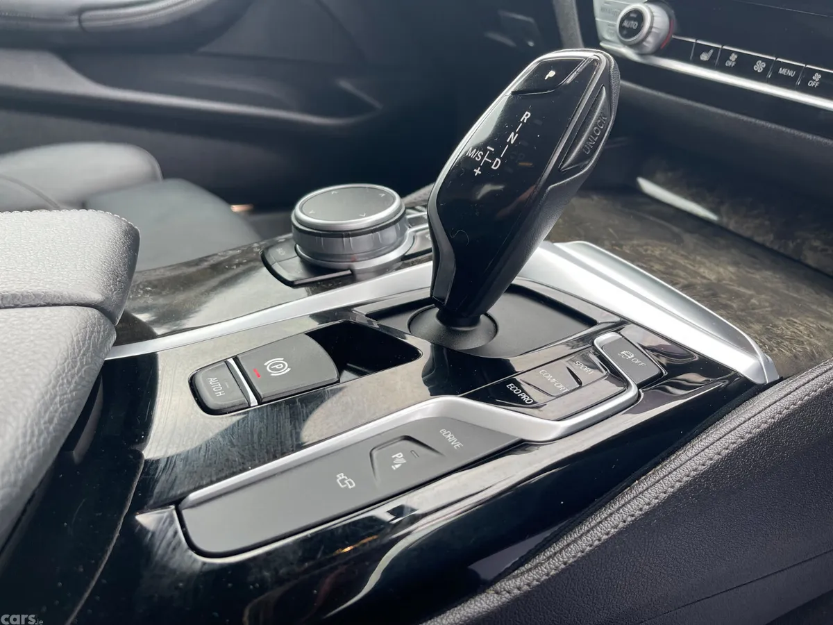 BMW 5-Series Saloon, Petrol Plug-in Hybrid, 2020, Grey
