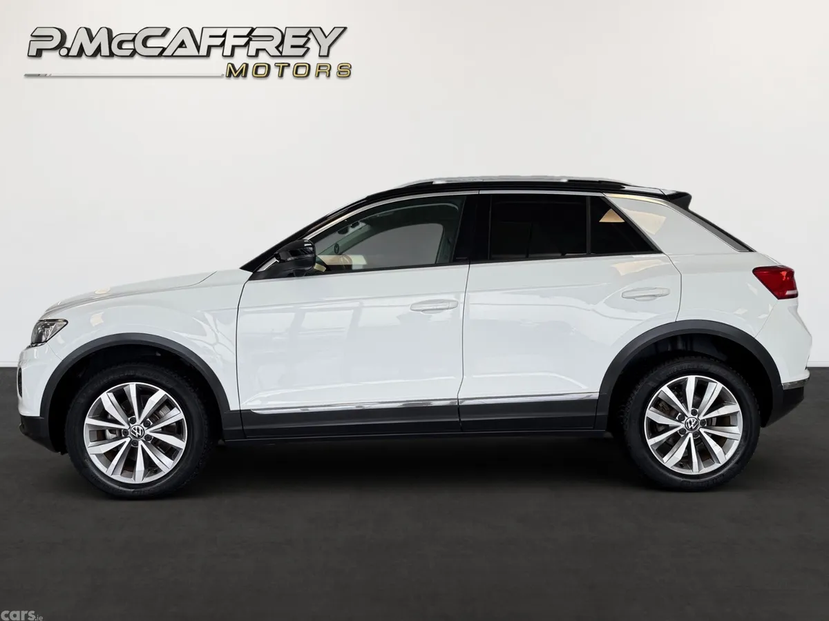 Volkswagen T-Roc SUV, Diesel, 2021, White