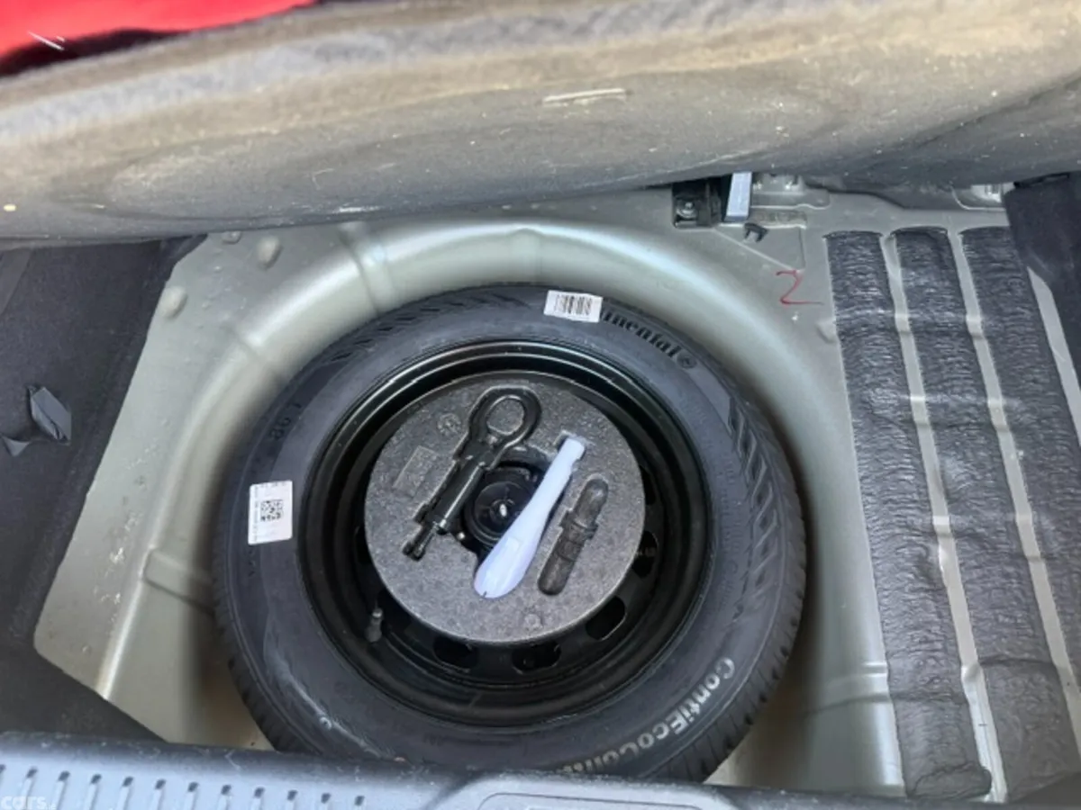 Ford Fiesta Hatchback, Petrol, 2019, Grey