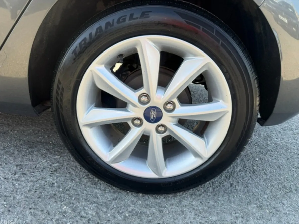 Ford Fiesta Hatchback, Petrol, 2019, Grey