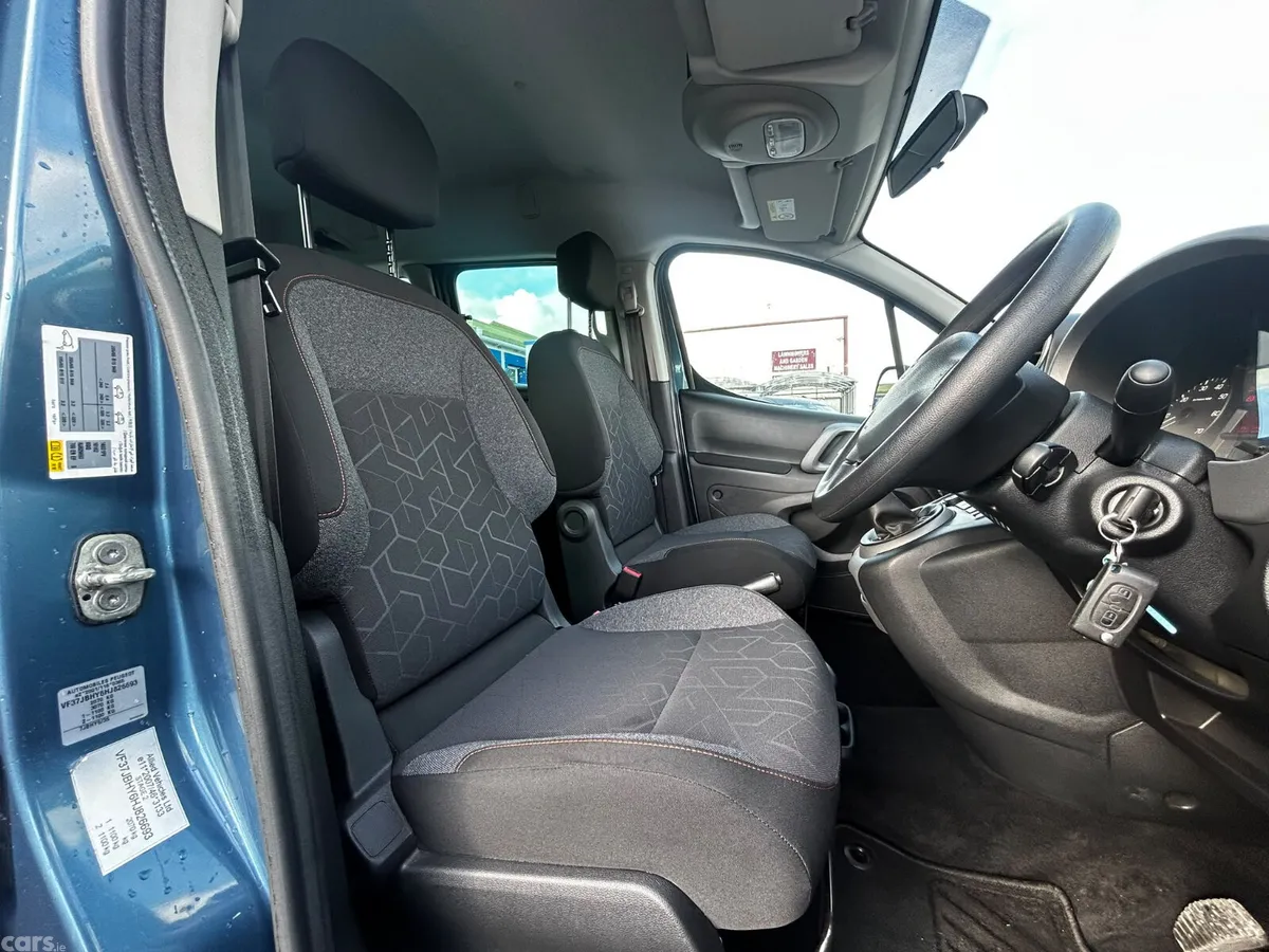 Peugeot Partner MPV, Diesel, 2017, Blue