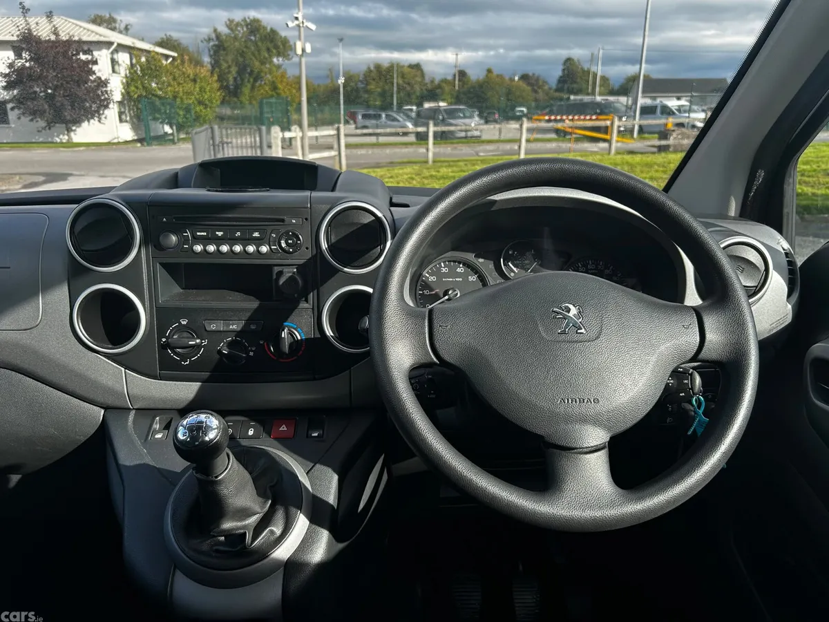 Peugeot Partner MPV, Diesel, 2018, Silver