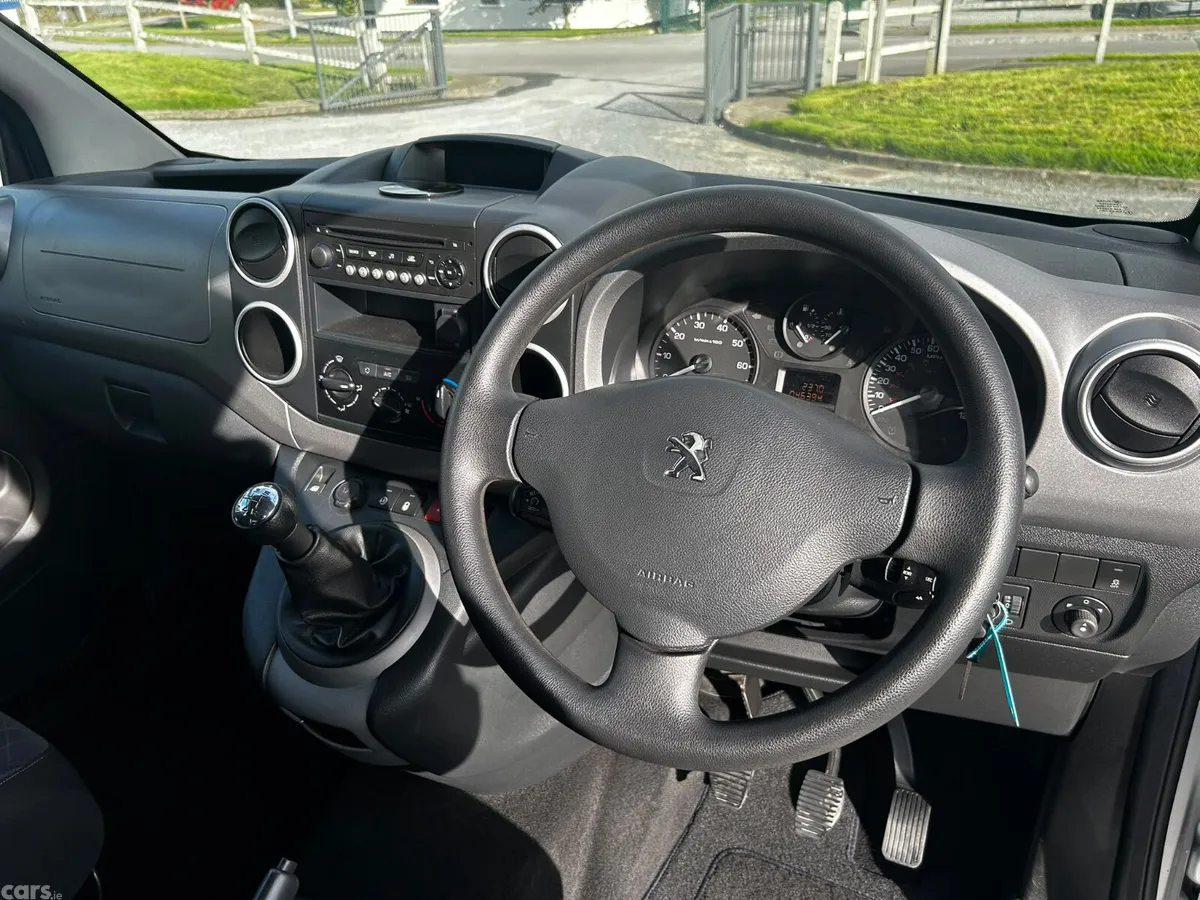 Peugeot Partner MPV, Diesel, 2018, Silver