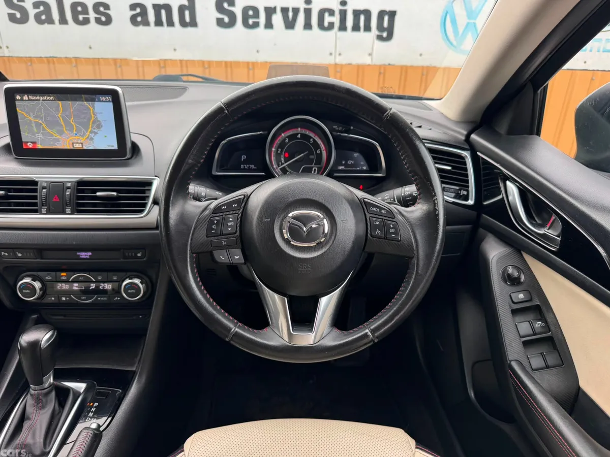 Mazda Mazda3 Hatchback, Diesel, 2015, Black
