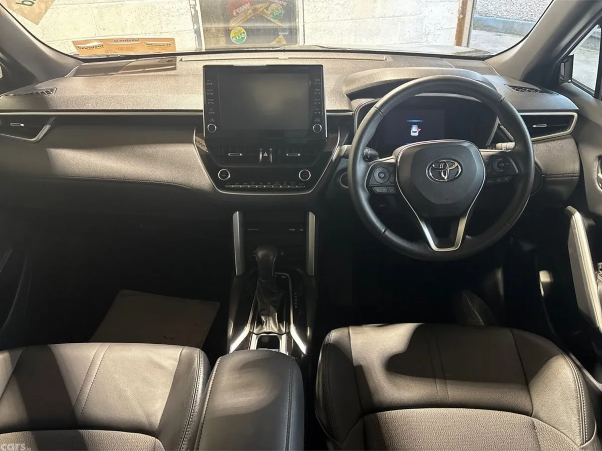 Toyota Corolla Cross MPV, Petrol Hybrid, 2023, Black