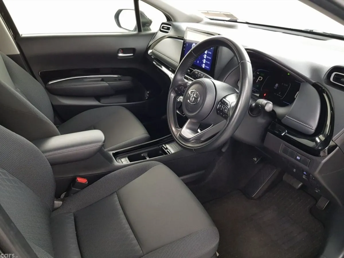 Toyota Aqua Hatchback, Petrol Hybrid, 2021, Black