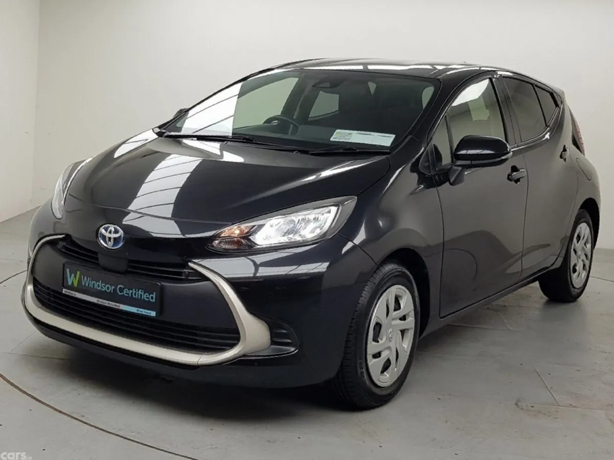 Toyota Aqua Hatchback, Petrol Hybrid, 2021, Black