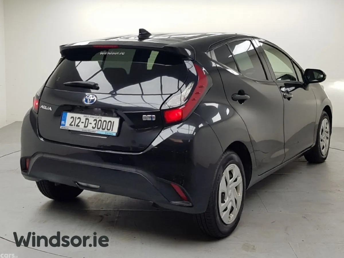 Toyota Aqua Hatchback, Petrol Hybrid, 2021, Black
