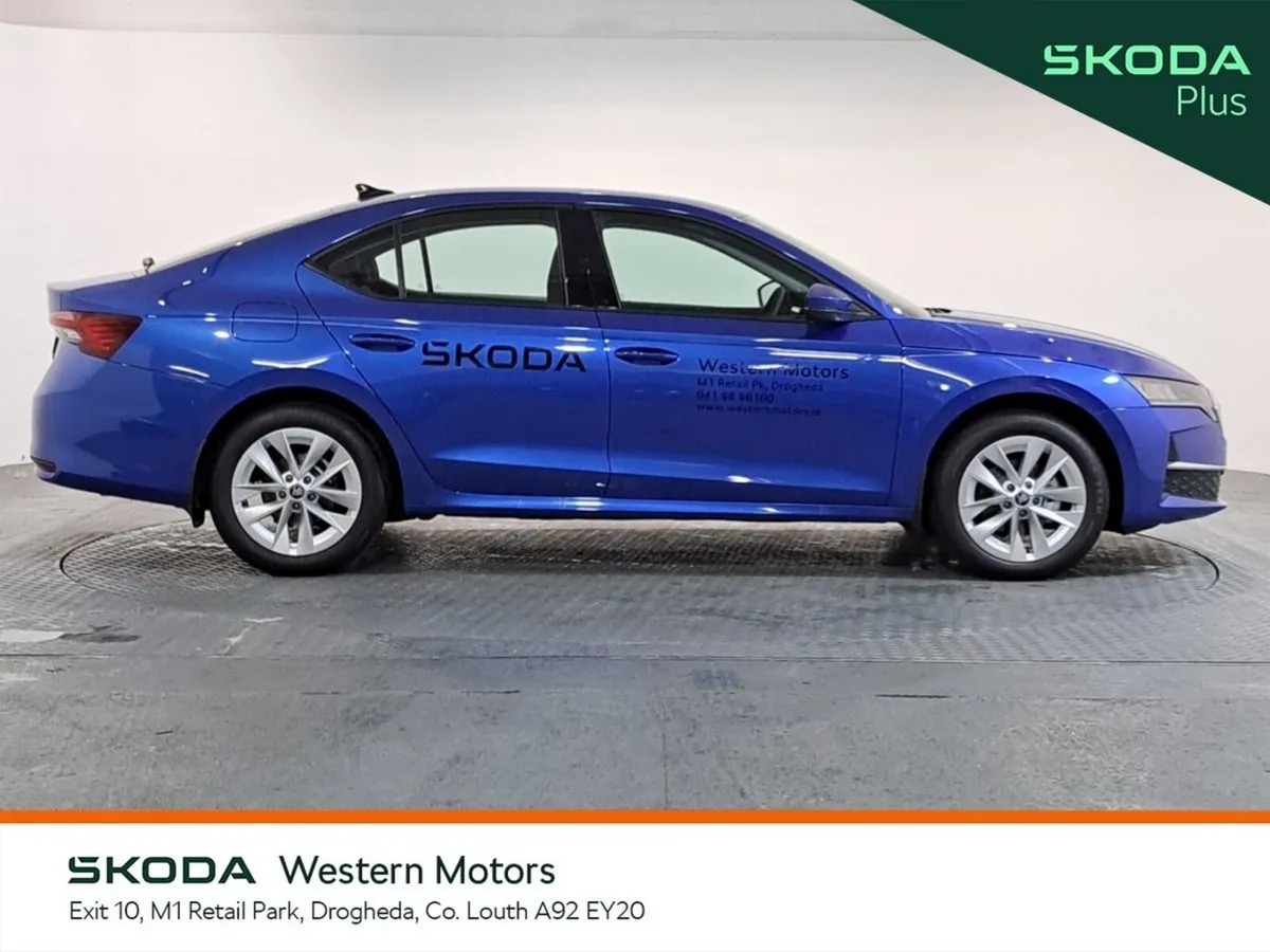Skoda Octavia Saloon, Diesel, 2026, Blue