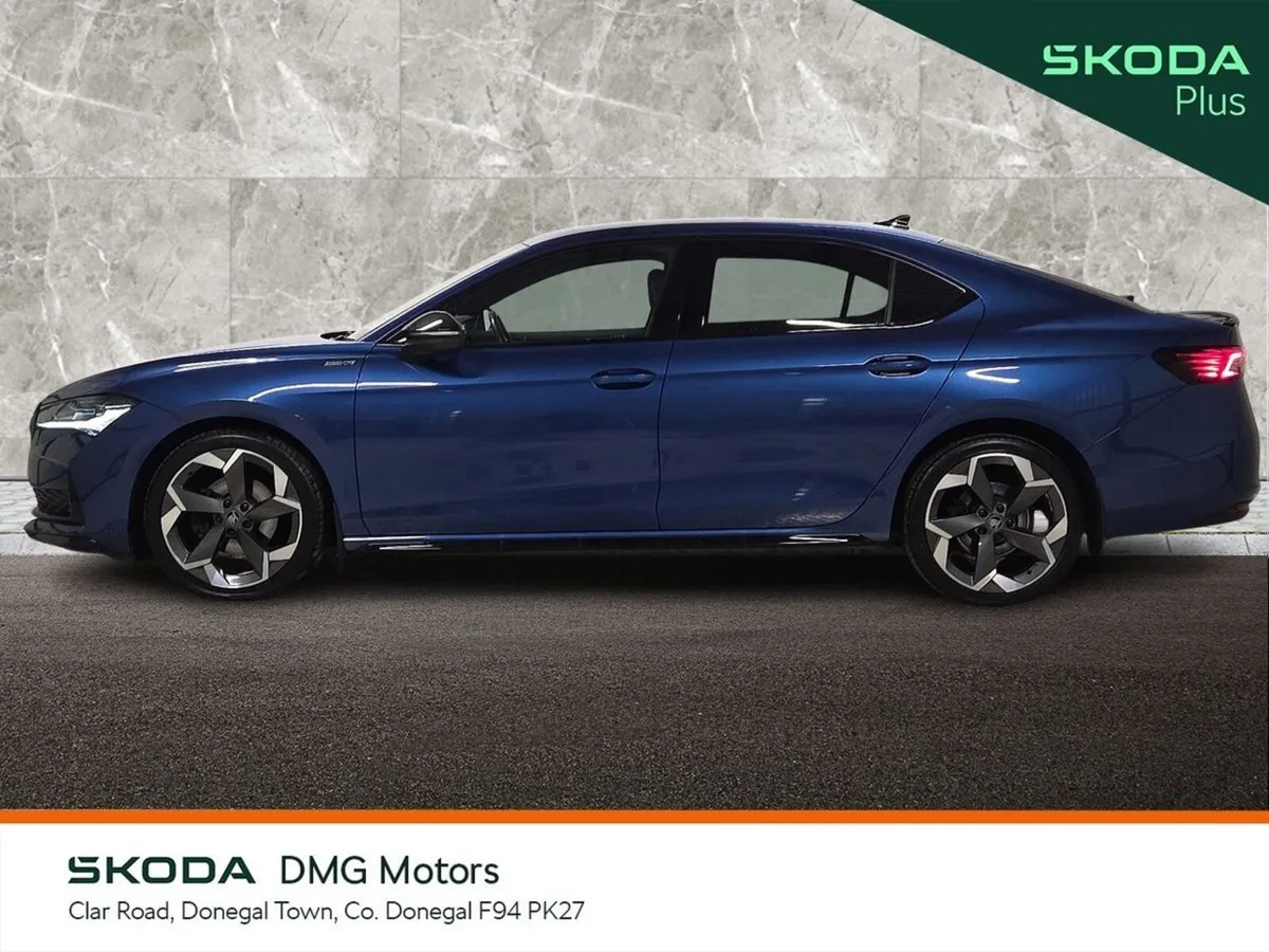 Skoda Superb Saloon, Diesel, 2025, Blue