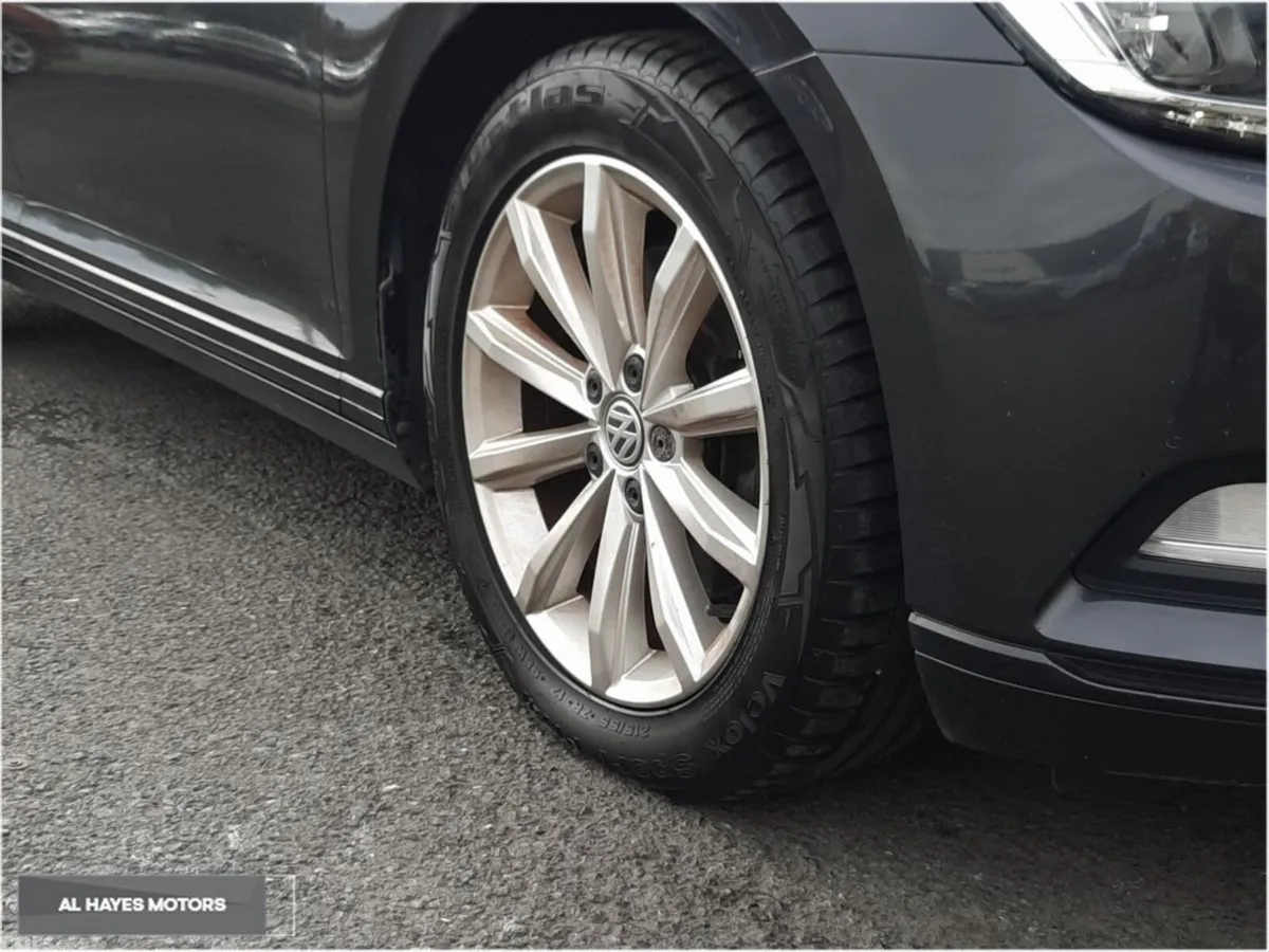 Volkswagen Passat Estate, Diesel, 2018, Grey