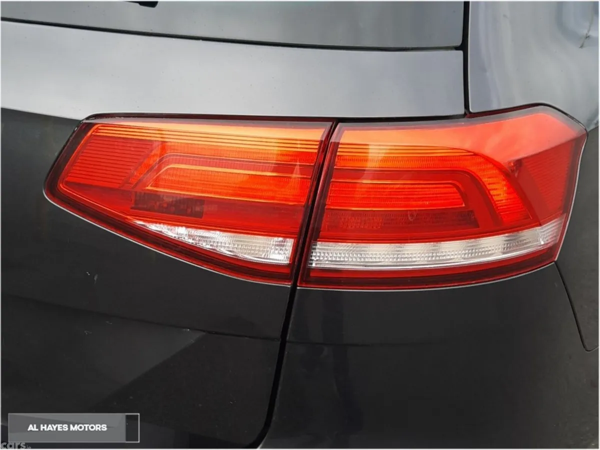 Volkswagen Passat Estate, Diesel, 2018, Grey