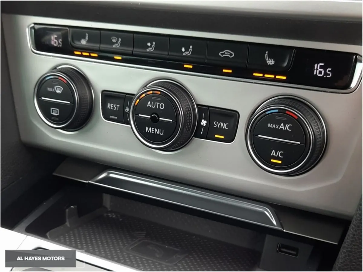 Volkswagen Passat Estate, Diesel, 2018, Grey
