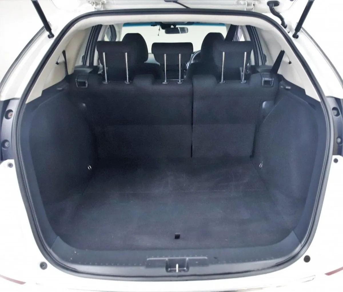 Honda Shuttle MPV, Petrol Hybrid, 2020, White