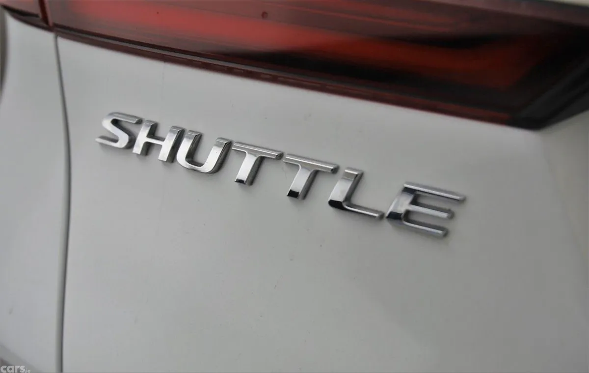 Honda Shuttle MPV, Petrol Hybrid, 2020, White
