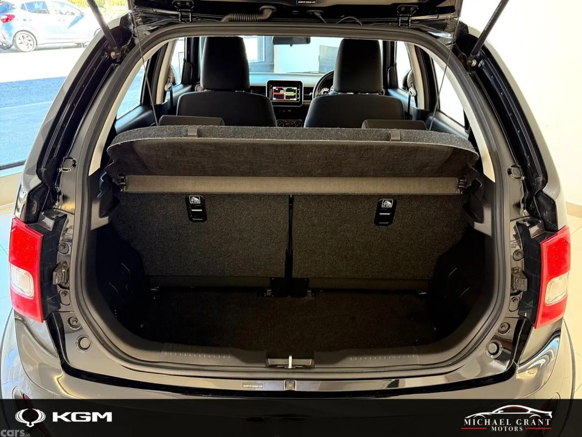 Suzuki Ignis SUV, Petrol, 2024, Black