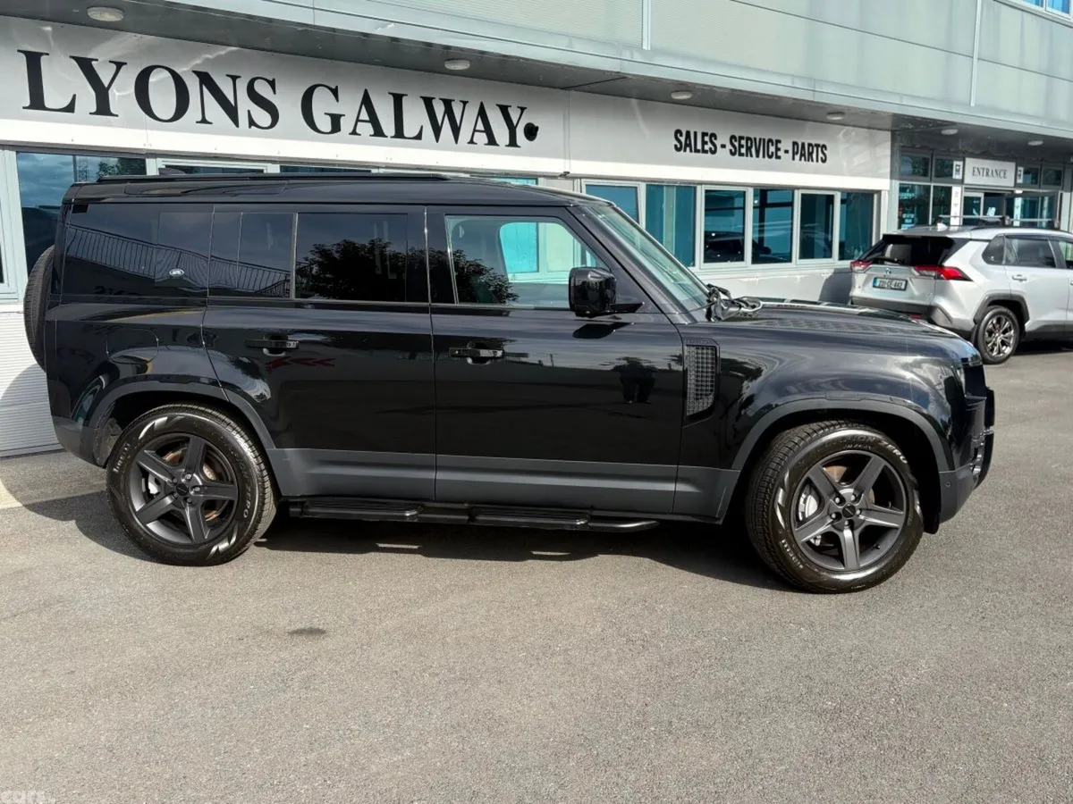 Land Rover Defender SUV, Petrol Plug-in Hybrid, 2024, Black