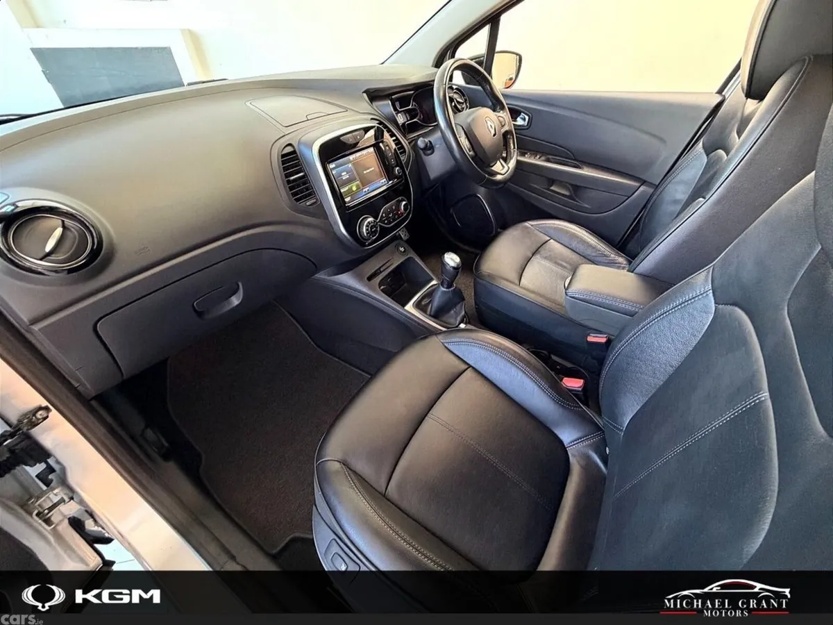 Renault Captur SUV, Diesel, 2019, Silver