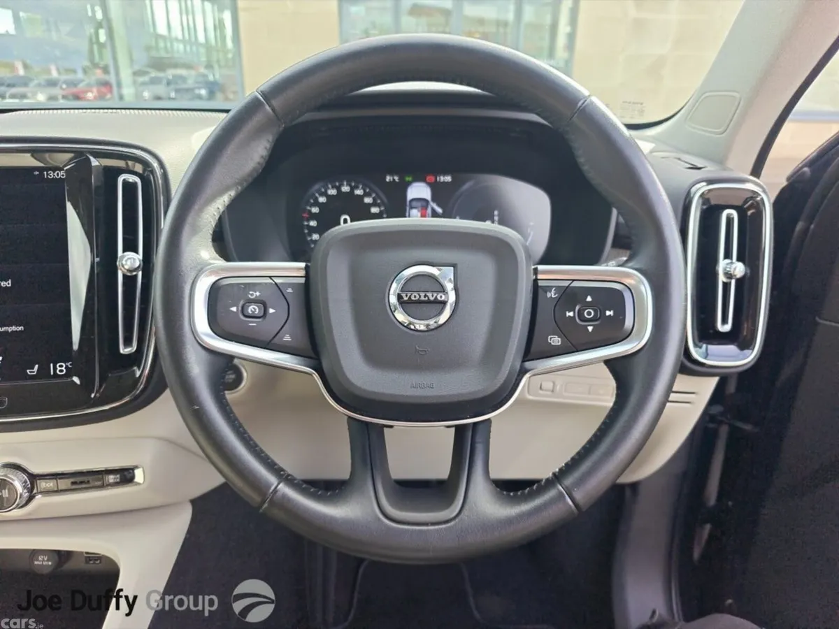 Volvo XC40 Estate, Petrol Plug-in Hybrid, 2021, Blue