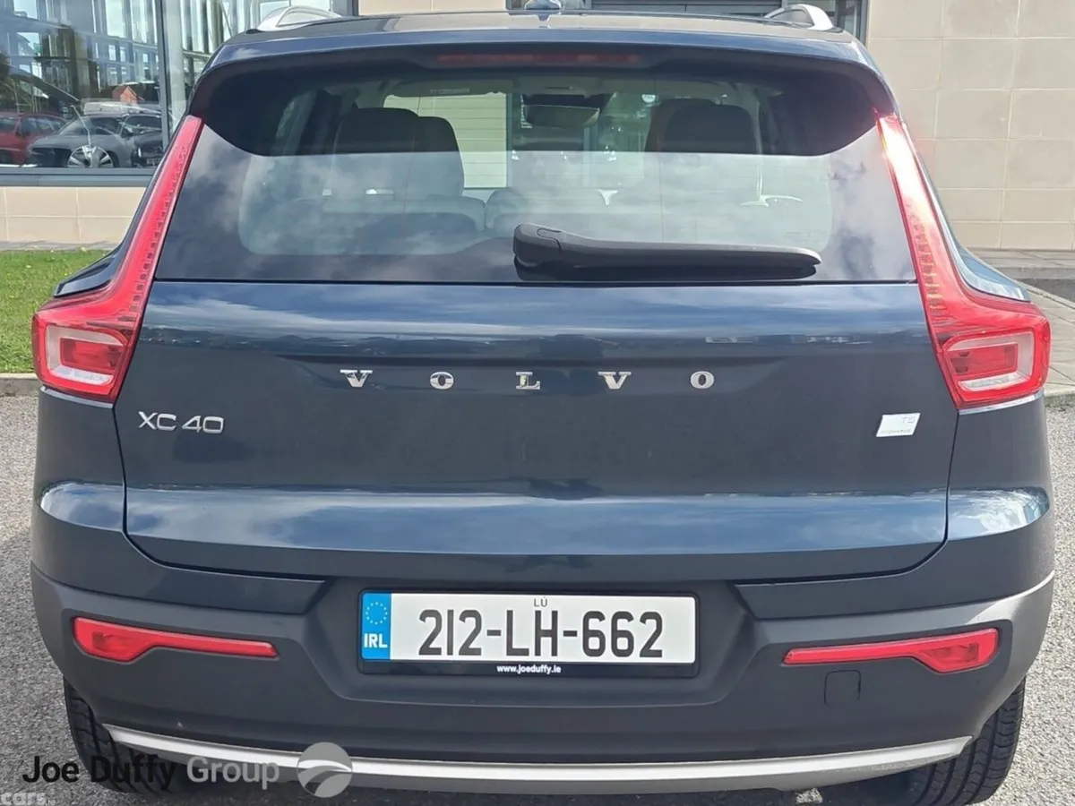 Volvo XC40 Estate, Petrol Plug-in Hybrid, 2021, Blue