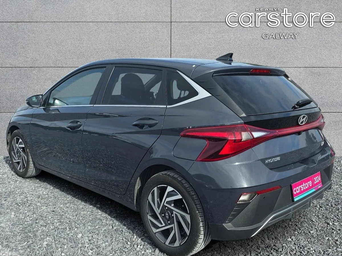 Hyundai i20 Hatchback, Petrol, 2024, Grey