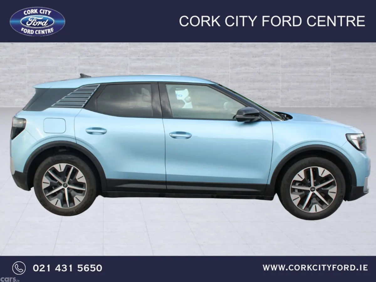 Ford Explorer MPV, Electric, 2026, Blue