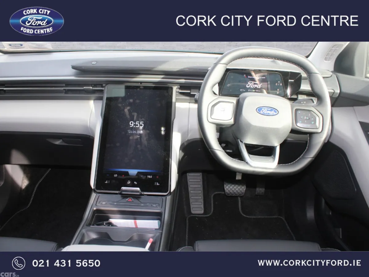 Ford Explorer MPV, Electric, 2026, Blue