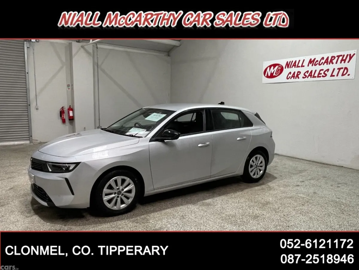 Opel Astra Hatchback, Diesel, 2024, Grey