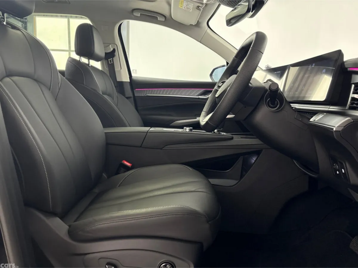 MG Other Estate, Petrol Plug-in Hybrid, 2026, Black