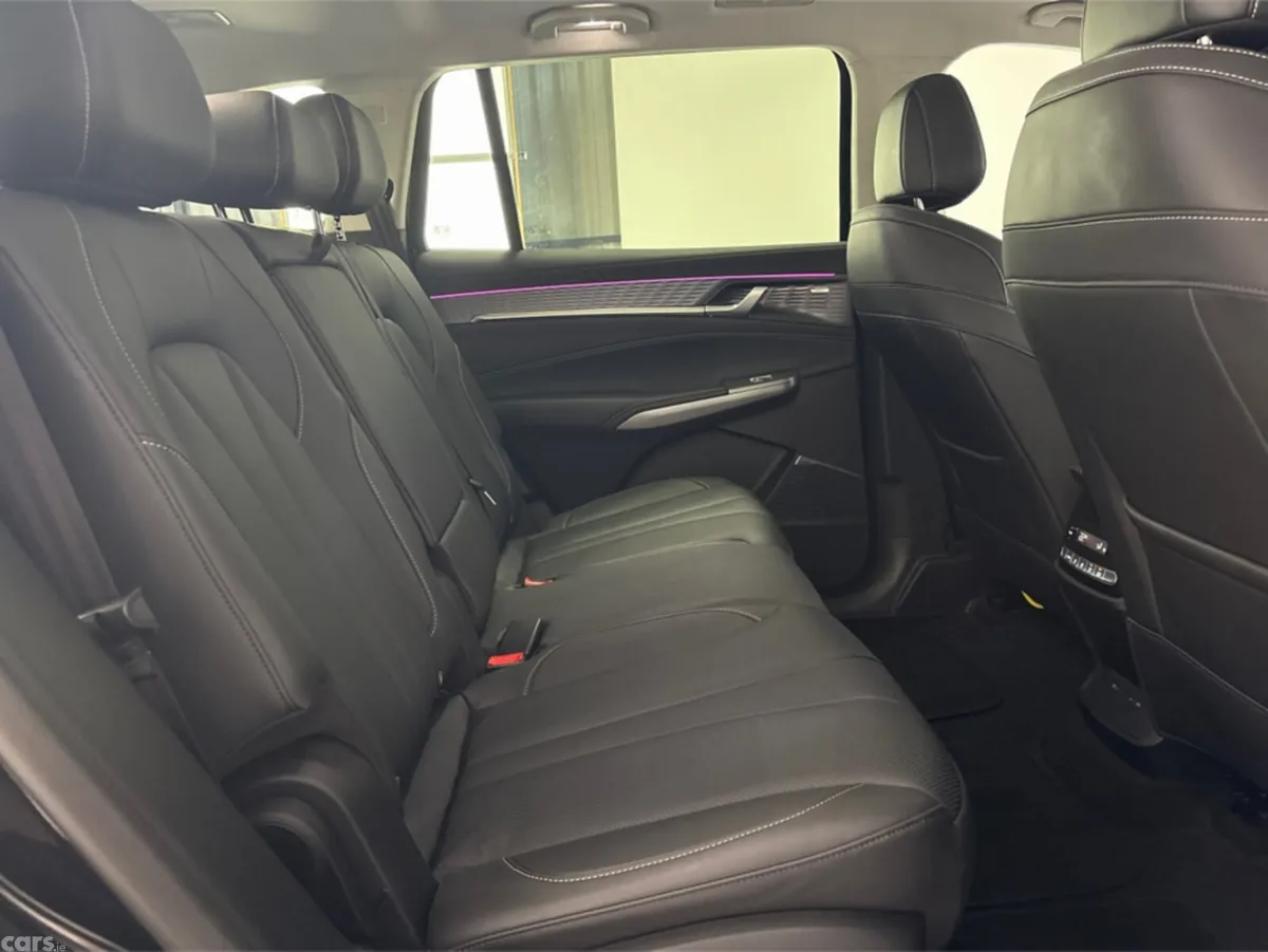 MG Other Estate, Petrol Plug-in Hybrid, 2026, Black