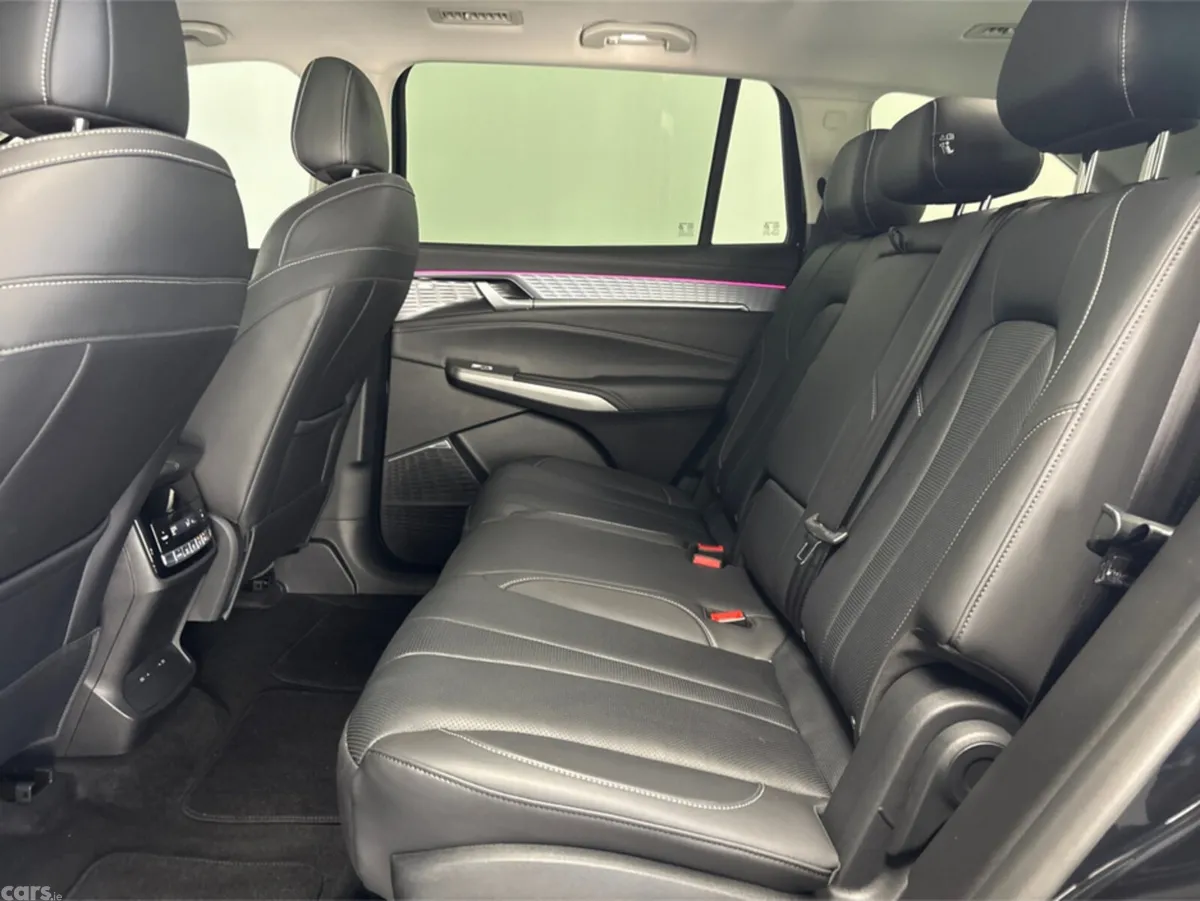 MG Other Estate, Petrol Plug-in Hybrid, 2026, Black