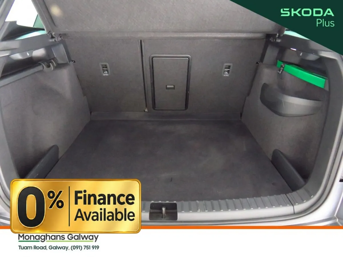 Skoda Karoq SUV, Diesel, 2023, Grey