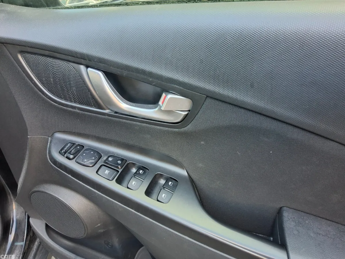 Hyundai KONA SUV, Petrol, 2023, Black