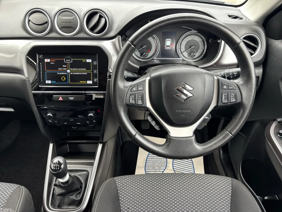 Suzuki Vitara Estate, Petrol, 2021, Grey