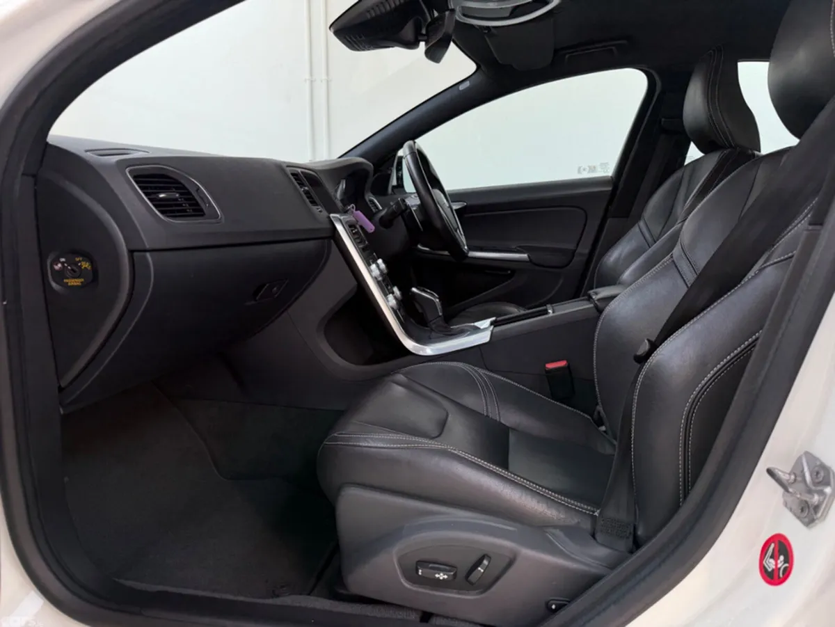 Volvo S60 Saloon, Diesel, 2017, White