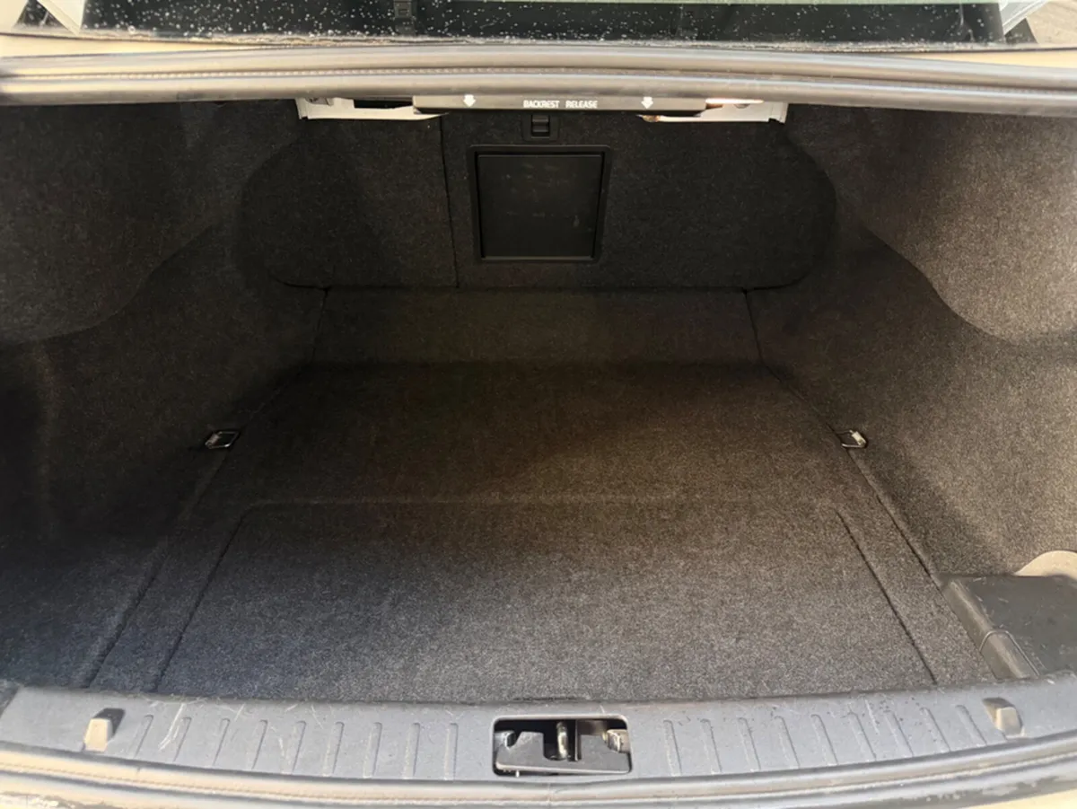 Volvo S60 Saloon, Diesel, 2017, White