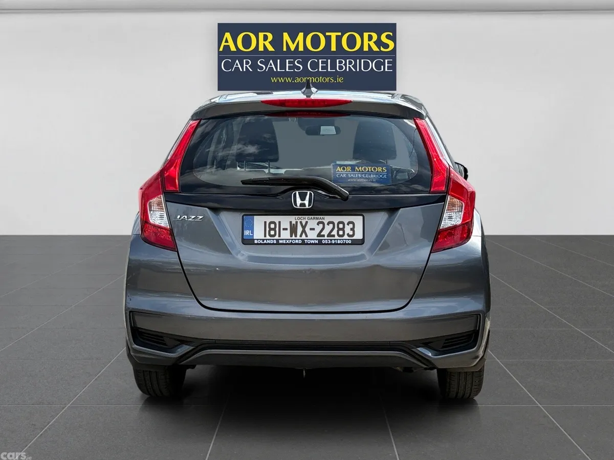 Honda Jazz Hatchback, Petrol, 2018, Grey