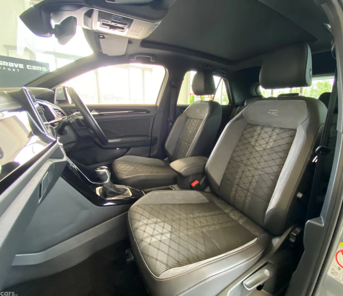 Volkswagen T-Roc SUV, Petrol, 2023, Grey