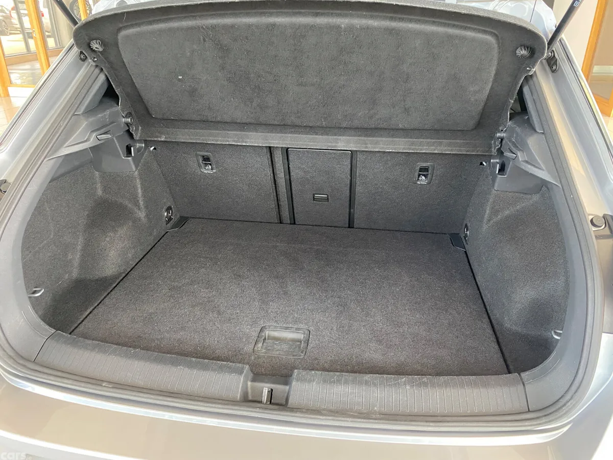 Volkswagen T-Roc SUV, Petrol, 2023, Grey